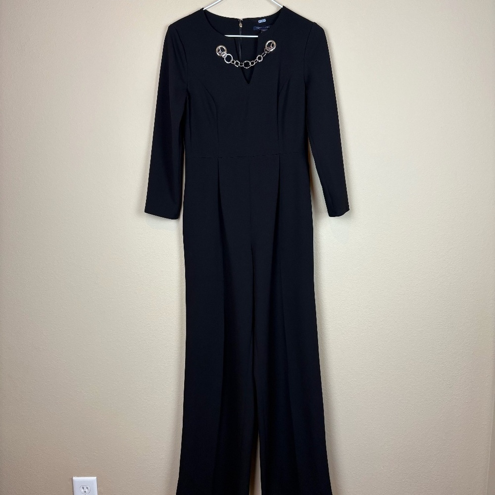 Tommy Hilfiger Black Long Sleeve V-Neck Jumpsuit with Chain Detail; Size 2